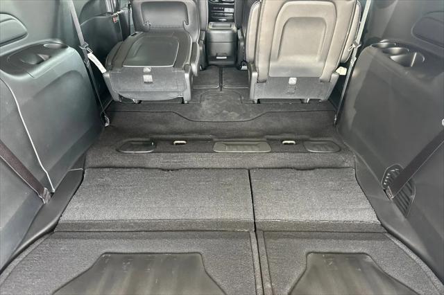 2025 Chrysler Voyager LX