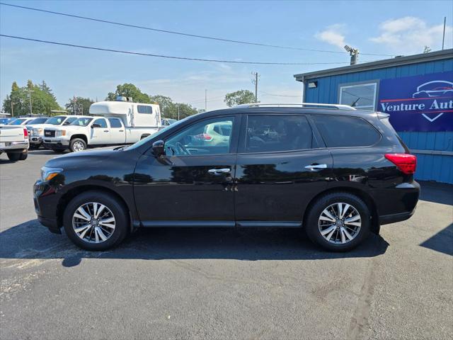 2017 Nissan Pathfinder SL