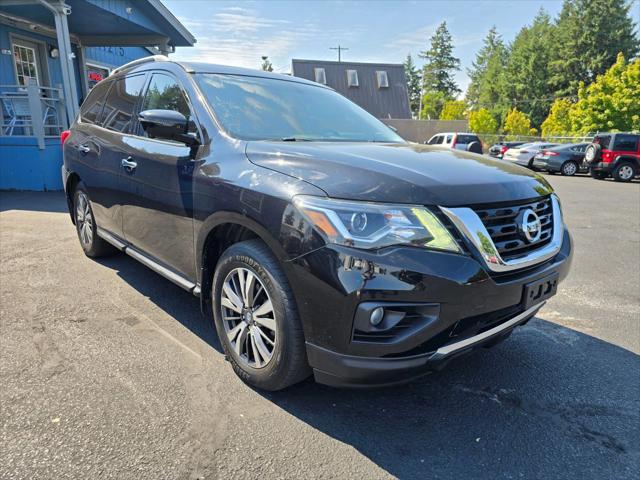 2017 Nissan Pathfinder SL
