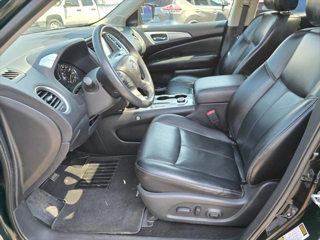 2017 Nissan Pathfinder SL