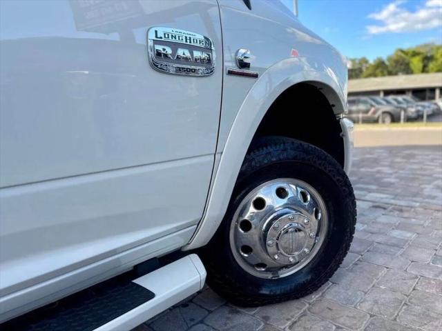 2018 Ram 3500 Laramie Longhorn Crew Cab 4x4 8' Box