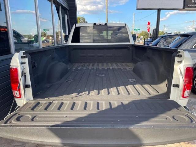 2018 Ram 3500 Laramie Longhorn Crew Cab 4x4 8' Box