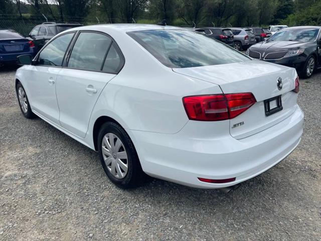 2015 Volkswagen Jetta 2.0L S