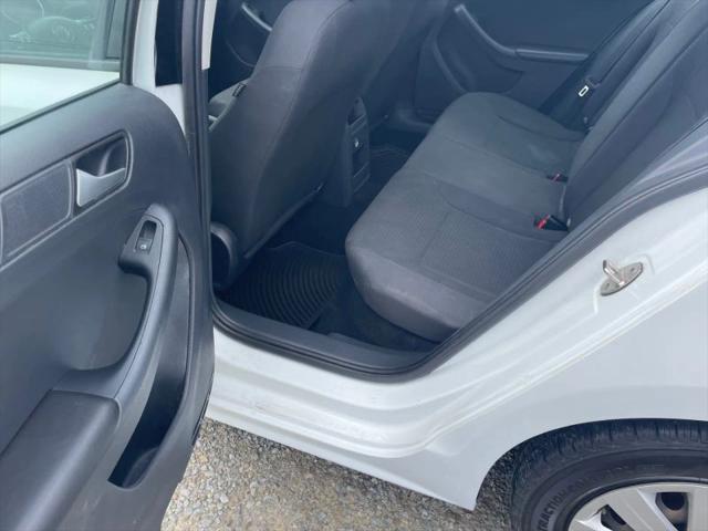 2015 Volkswagen Jetta 2.0L S