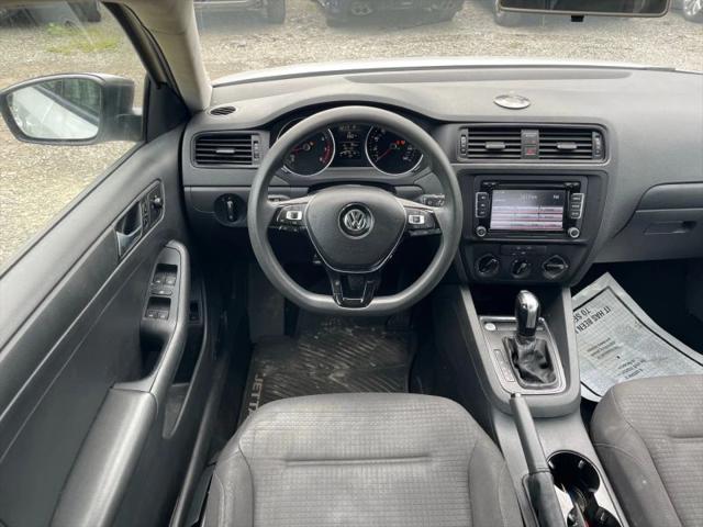 2015 Volkswagen Jetta 2.0L S