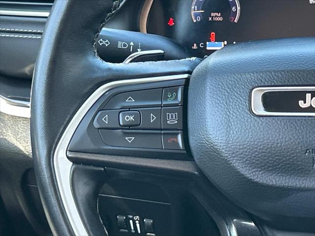 2022 Jeep Grand Cherokee L Laredo 4x2
