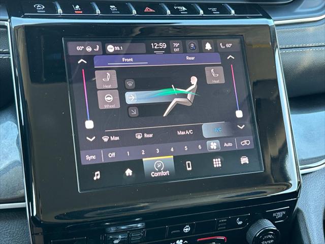 2022 Jeep Grand Cherokee L Laredo 4x2