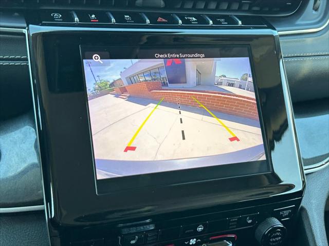 2022 Jeep Grand Cherokee L Laredo 4x2