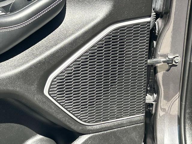 2022 Jeep Grand Cherokee L Laredo 4x2