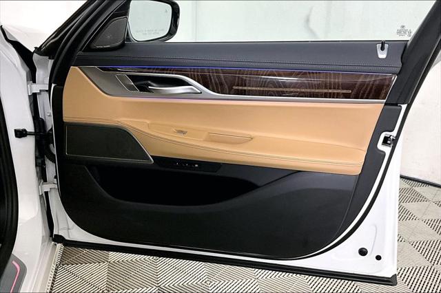 Used 2022 BMW 750 For Sale in Millington, TN