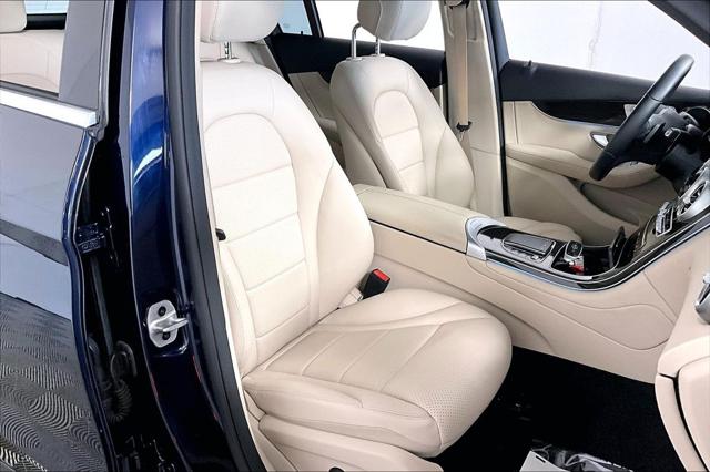 2022 Mercedes-Benz GLC GLC300 - Photo 7