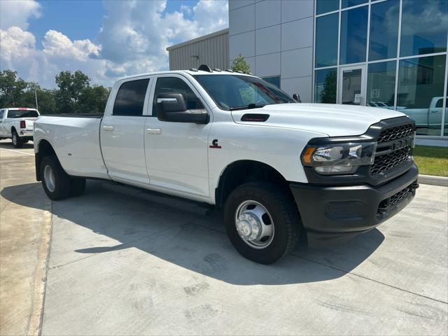 2024 RAM 3500 Tradesman Crew Cab 4x4 8 Box