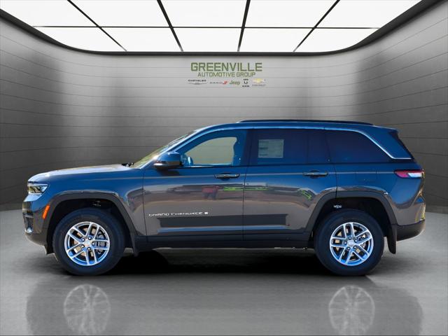 2025 Jeep Grand Cherokee GRAND CHEROKEE LAREDO X 4X4