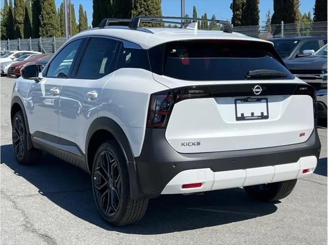 2025 Nissan Kicks SR FWD