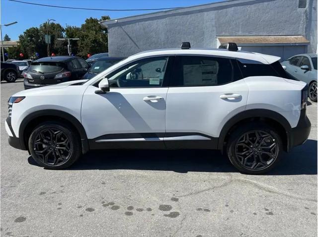 2025 Nissan Kicks SR FWD