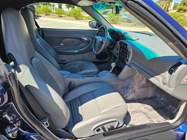 2004 Porsche 911 Carrera