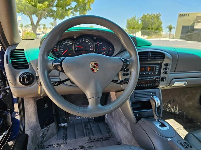 2004 Porsche 911 Carrera