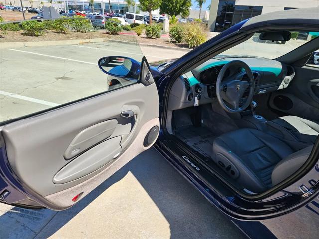 2004 Porsche 911 Carrera