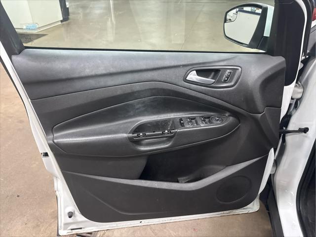 Used 2015 Ford Escape For Sale in Wilmington, OH