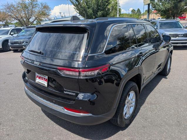 2023 Jeep Grand Cherokee Laredo 4x2