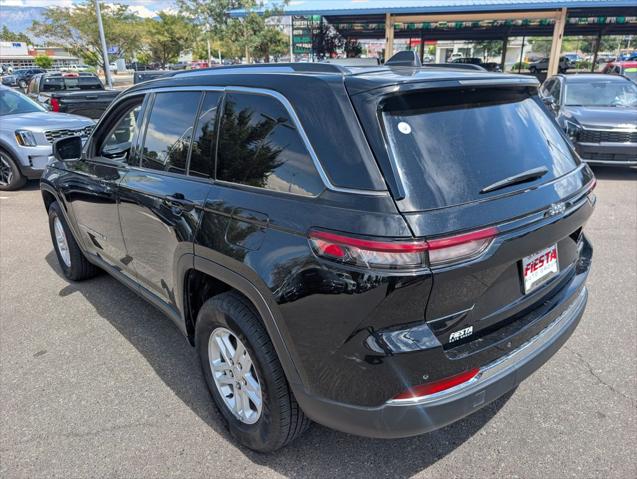 2023 Jeep Grand Cherokee Laredo 4x2