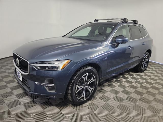 2022 Volvo XC60 B5 Momentum