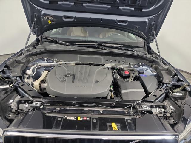 2022 Volvo XC60 B5 Momentum