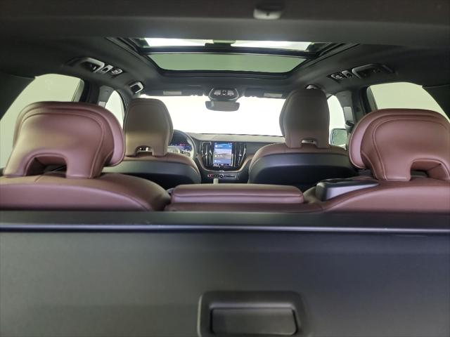 2022 Volvo XC60 B5 Momentum