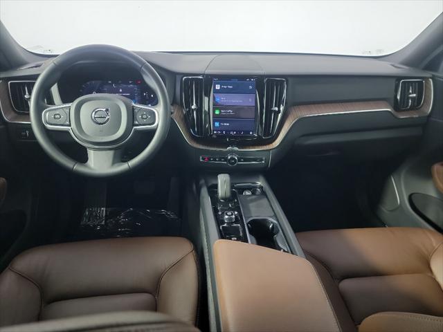 2022 Volvo XC60 B5 Momentum