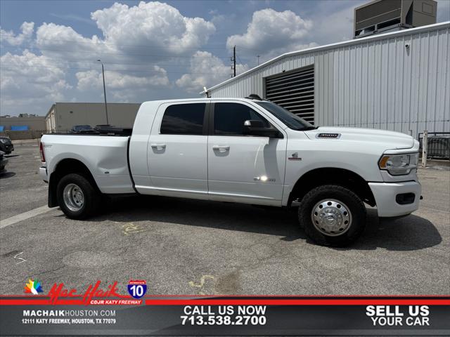 2022 RAM 3500 Lone Star Mega Cab 4x4 64 Box