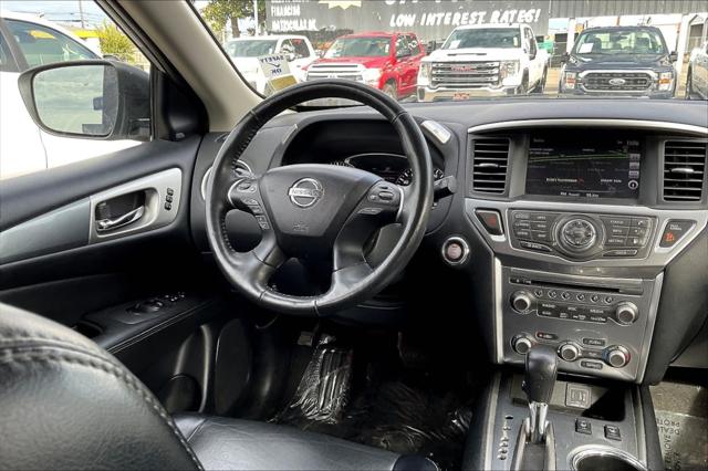 2020 Nissan Pathfinder SL 2WD