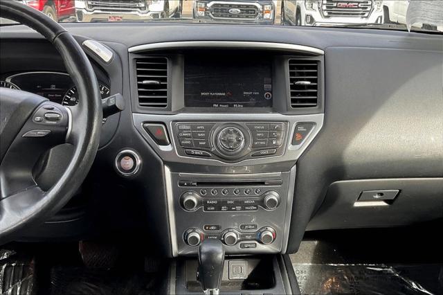 2020 Nissan Pathfinder SL 2WD