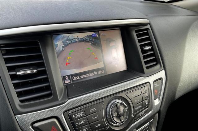 2020 Nissan Pathfinder SL 2WD