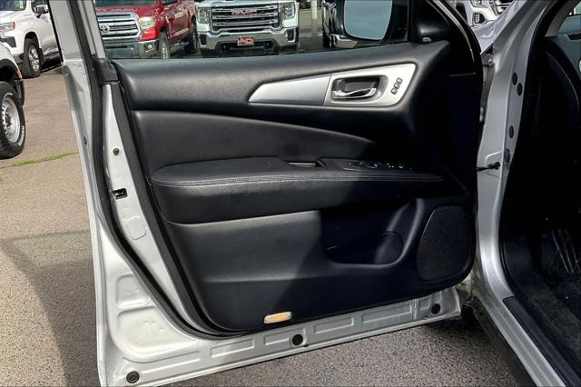 2020 Nissan Pathfinder SL 2WD