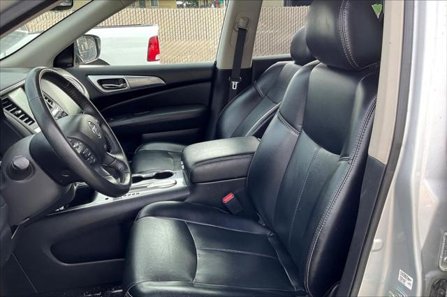 2020 Nissan Pathfinder SL 2WD