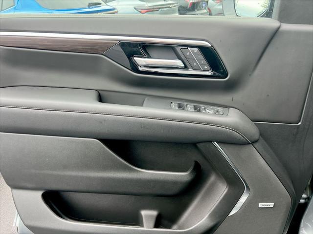 2025 Chevrolet Tahoe 4WD Premier