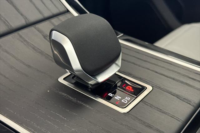 2026 Land Rover Range Rover Velar P250 S
