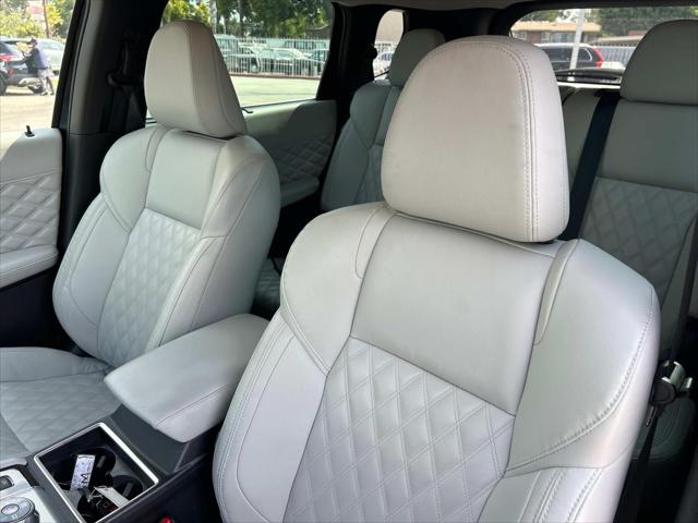 2023 Mitsubishi Outlander PHEV SEL S-AWC