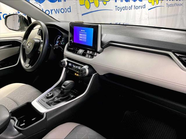 2025 Toyota RAV4 Hybrid XLE