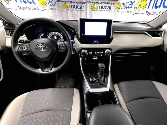 2025 Toyota RAV4 Hybrid XLE