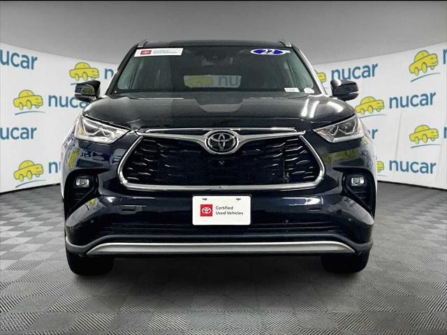 2022 Toyota Highlander Platinum