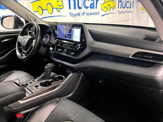 2022 Toyota Highlander Platinum