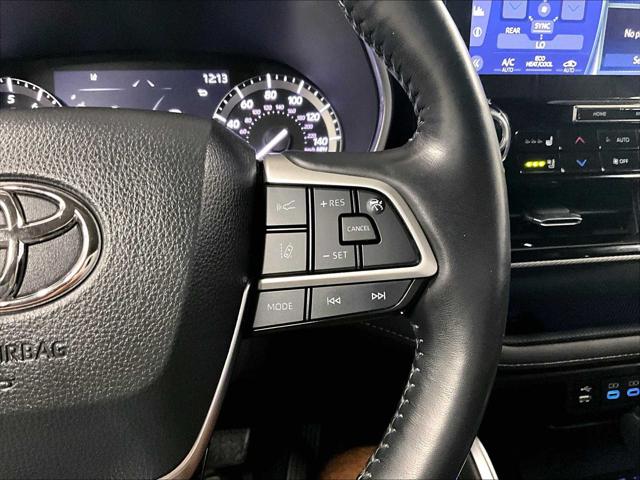 2022 Toyota Highlander Platinum