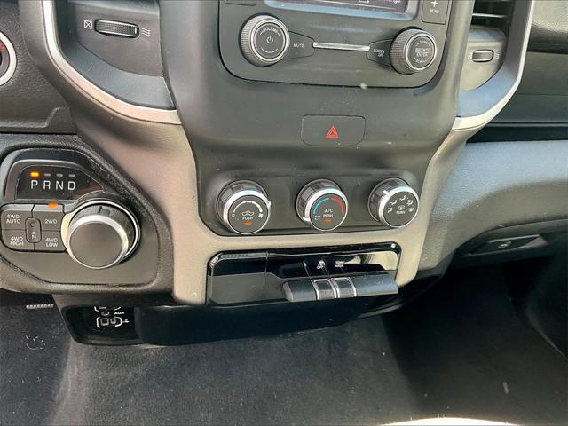 2020 Ram 1500 Big Horn Quad Cab 4x4 6'4" Box