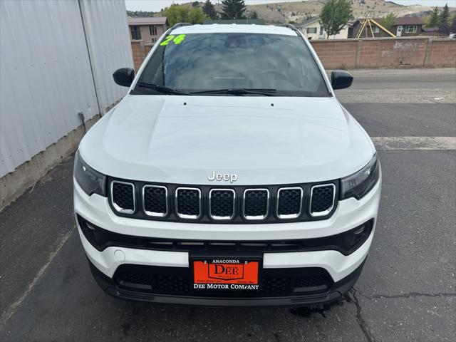 2024 Jeep Compass Latitude 4x4 2024 Jeep Compass Latitude 4x4