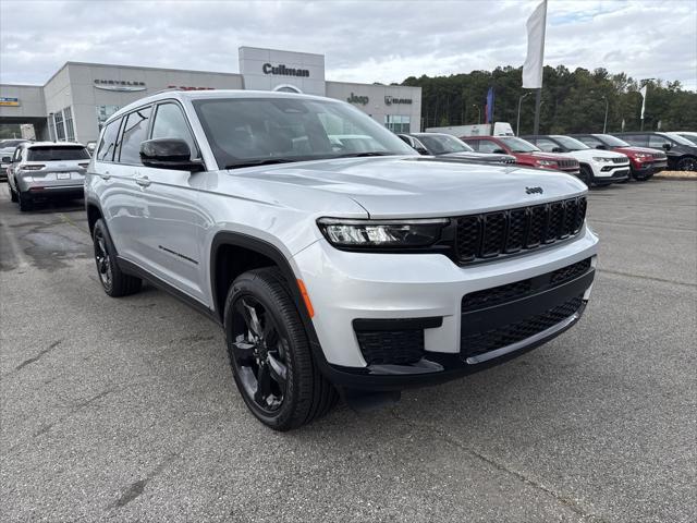 2025 Jeep Grand Cherokee GRAND CHEROKEE L ALTITUDE 4X2