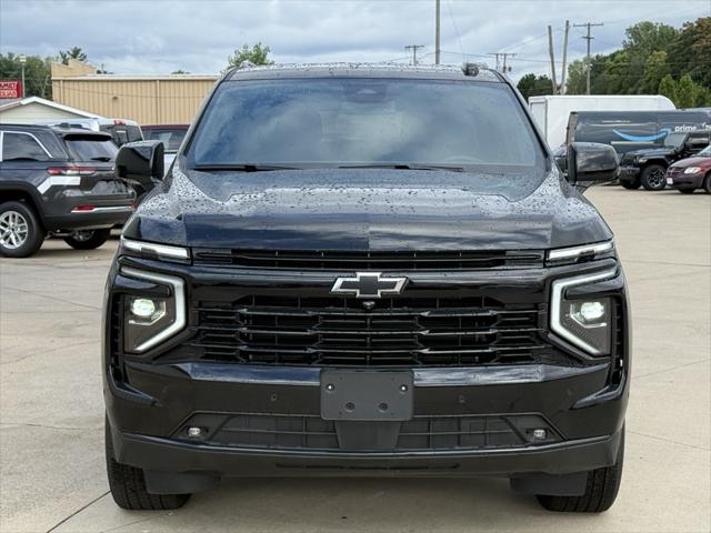 2025 Chevrolet Suburban 4WD RST