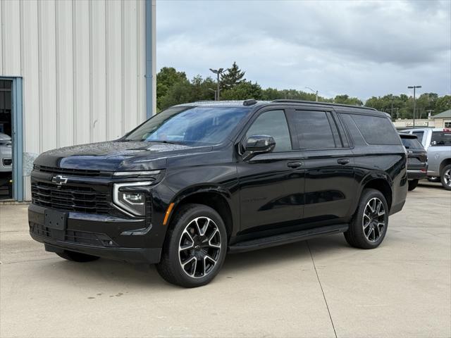 2025 Chevrolet Suburban 4WD RST