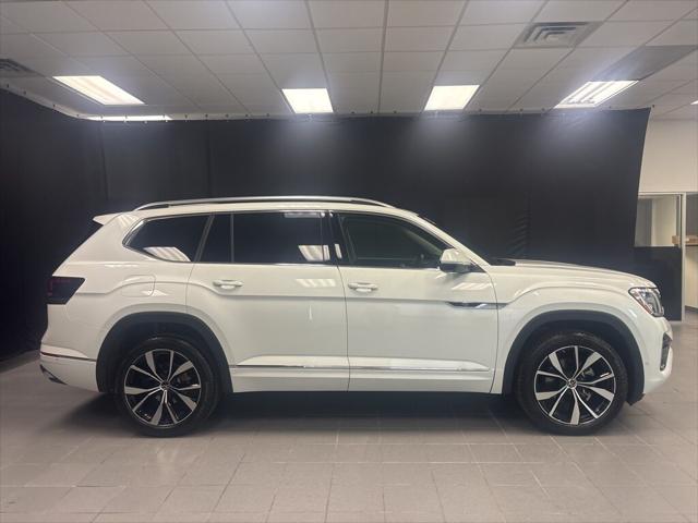 2025 Volkswagen Atlas 2.0T SEL Premium R-Line