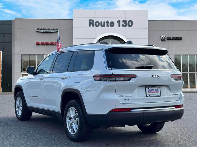 2022 Jeep Grand Cherokee L Laredo 4x4 2022 Jeep Grand Cherokee L Laredo 4x4